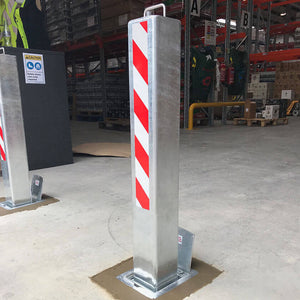 Lift assisted SQ20 telescopic bollard in a galvanised finish