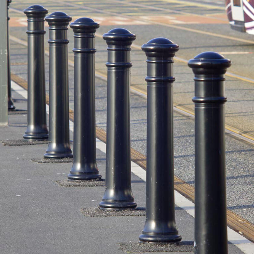 Autopa GFC 7000 Manchester steel bollards