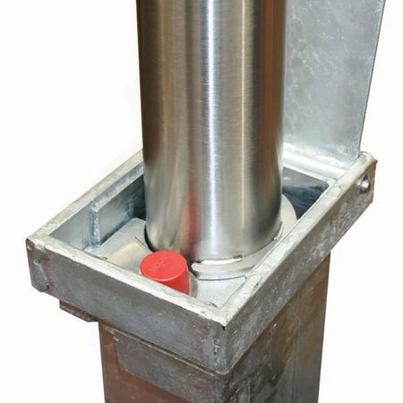 Retracta-post 7 pin integral base lock cover