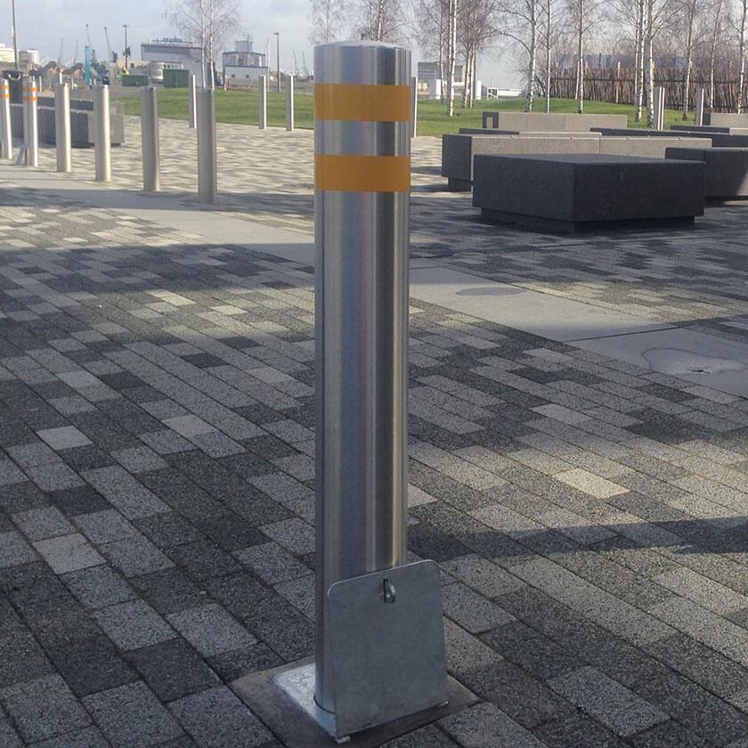 139mm Diameter Stainless Steel Removable Bollard