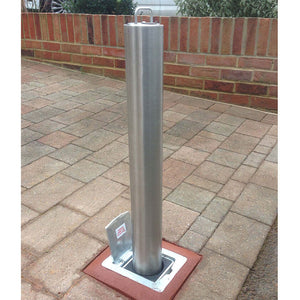 SS5 removable lift out security bollard