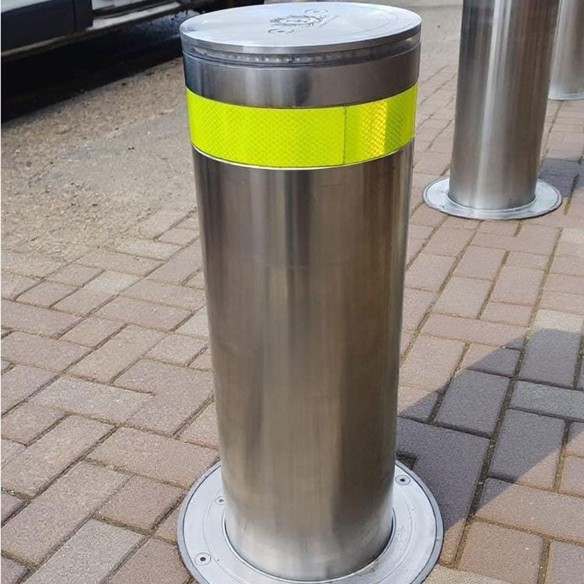 MatikGate 600 x 220mm hydraulic automatic rising bollard