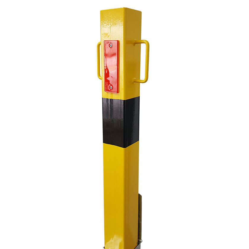 140-y Yellow removable bollard