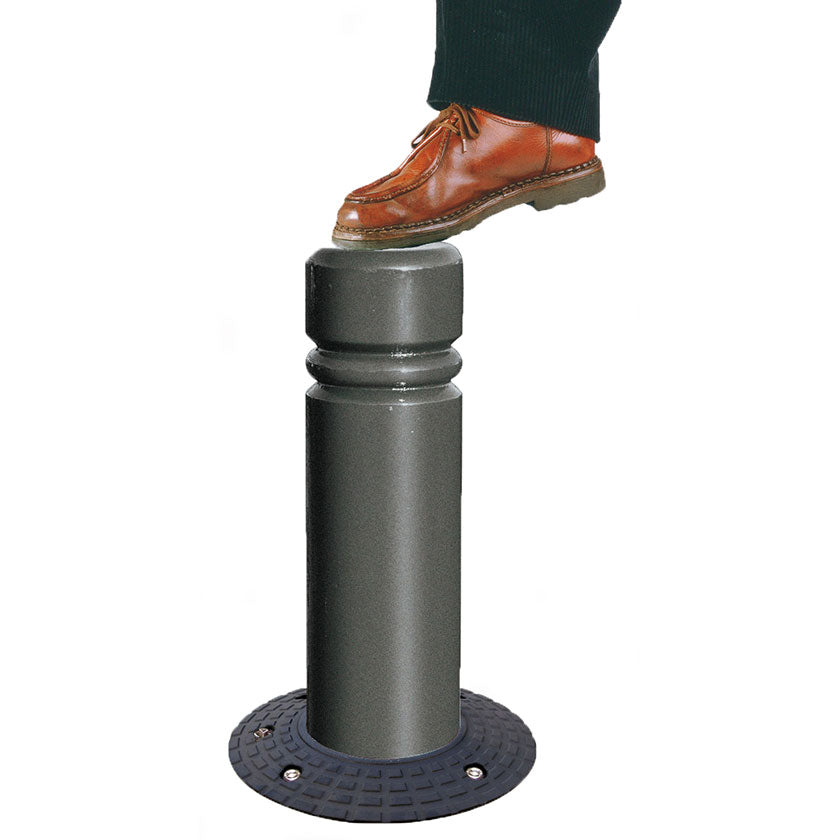 Pushing down the City - semi automatic rising bollard