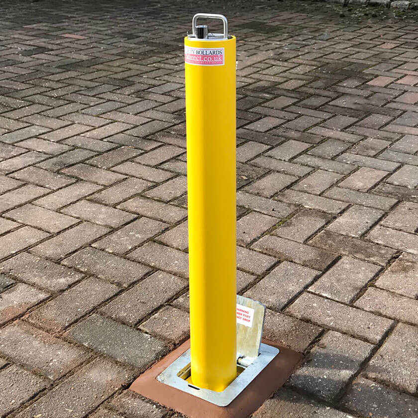 RD4 Telescopic bollard in Yellow