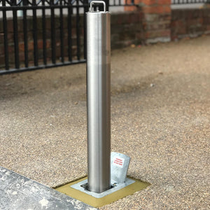 SS5 Stainless steel telescopic bollard on a resin bound driveway